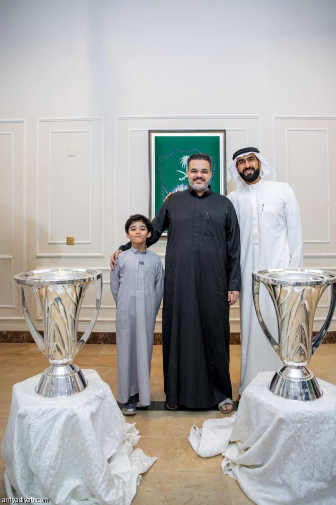 الصائغ ينقل كأس النخبة إلى مكة المكرمة
