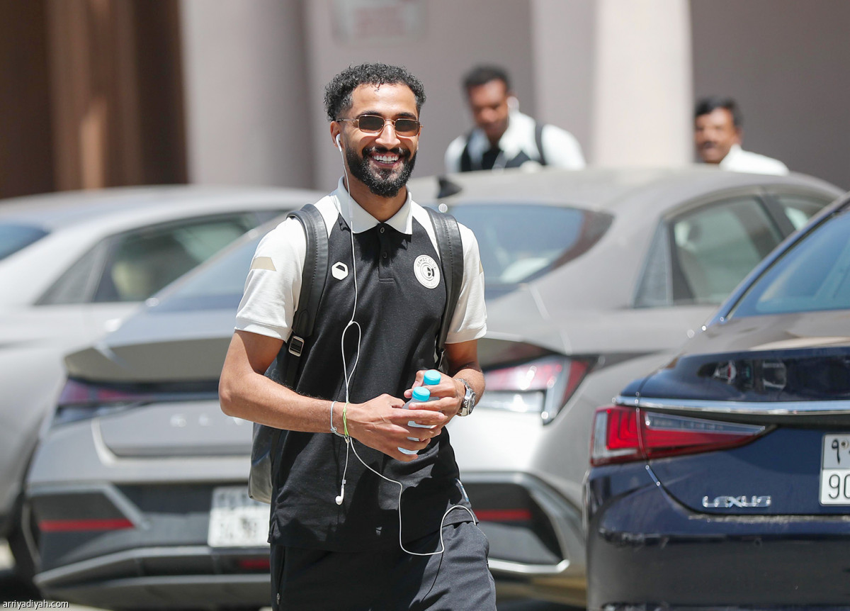 ضمك يغادر