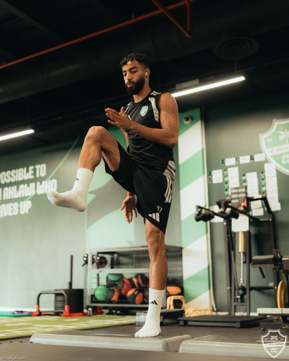 الأهلي يعود